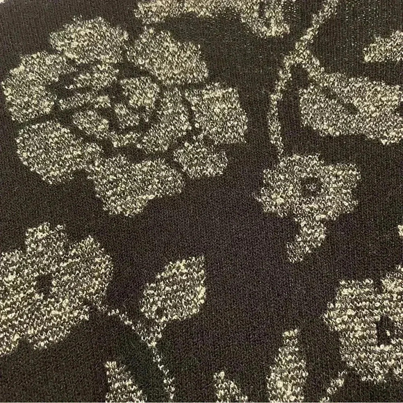 Jones New York Black Dark Floral Sweater Cardigan Size Medium Stretch Vintage - Picture 8 of 9